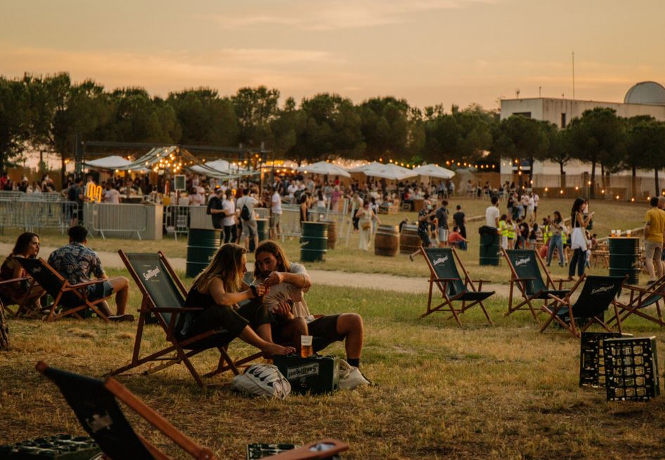 Espacio village, conciertos y foodtrucks, todo en el festival Observa de Sabadell